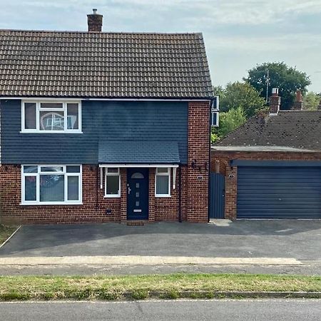 Gatwick Deluxe En-Suite Rooms Horley Exterior photo