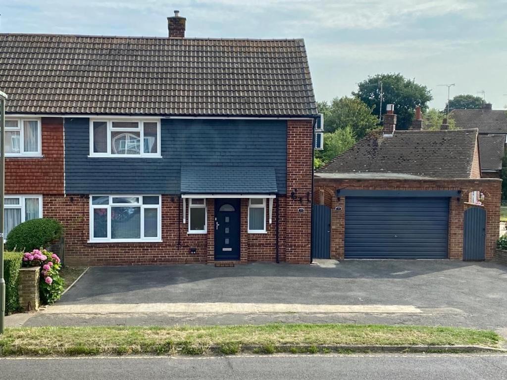 Gatwick Deluxe En-Suite Rooms Horley Exterior photo